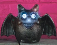 Unbranded Gruesome Horror - Flashing Bat (B-O)