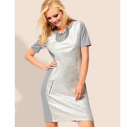 This shift is a complimentary choice whatever your shape. A metallic sheen gives any outfit a glam update. Featuring 2 x zip pockets and jersey sleeves and back. Heine Dress Features: Washable 65% Cotton, 30% Polyester, 5% Elastane Length approx. 94 