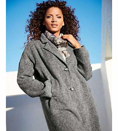 Short wool mix coat with removable faux-fur collar, 2 button fastening and diagonal pockets.Heine Coat Features: Dry Clean Only 35% Acrylic, 35% Wool, 25% Polyester, 5% other materials Lining: 100% Polyester Collar: 85% Acrylic, 15% Polyester Lined L