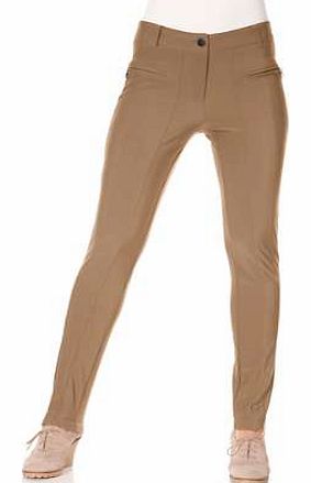 Thermal trousers with pleats and a lovely fleece lining. With 2 zip pockets on the front, 2 patch pockets on the back and belt loops. Heine Trouser Features: Washable 76% Viscose, 21% Polyamide, 3% Elastane Short inside leg approx. 71 cm (28 ins) Reg