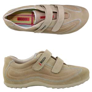A sporty casual shoe from Ecco. Features textile lining for optimum breathability, removable soft an