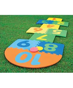 Ready to play foam hop scotch mat. Quick and easy to assemble for play and store away. (L)173.5, (W)