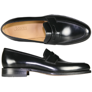 A classic loafer from Jones Bootmaker. With raised detail to toe, penny loafer style strap and Goody