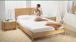 Jaybe- The Manhattan 4ft 6 Double Wooden Bedstead