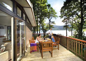 Unbranded Lakeside Lodge 4 Holiday Park