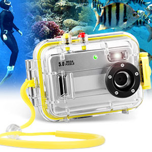 This LCD Screen Digital Underwater Camera has all the gadgets and gizmo`s attached and with it so th