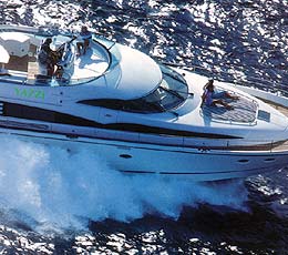 61 foot Princess or 59 foot Fairline Squadron