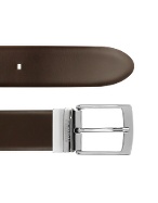 Gianfranco Ferres reversible leather belt features a sleek signature buckle with one side in rich es