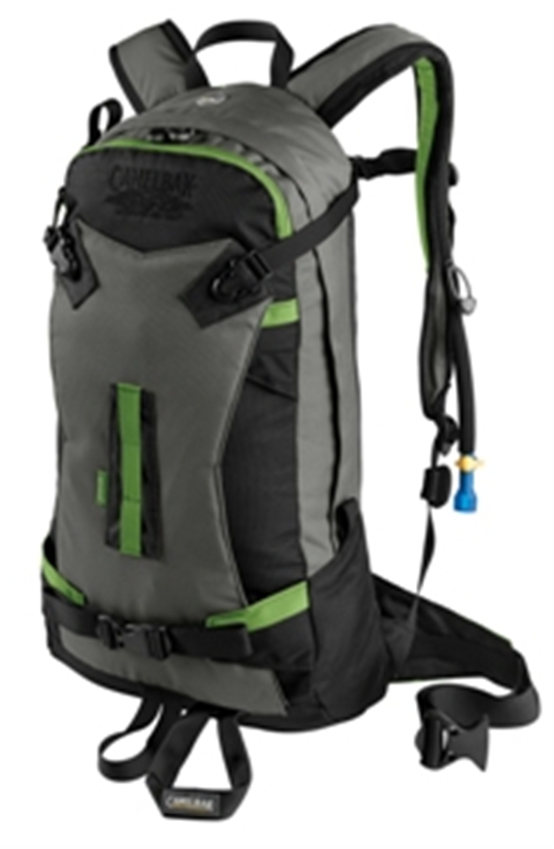 FOR THOSE WHO PUSH THE LIMITS, CAMELBAK’S RUGGED OUTLAW SERIES ARE THE WAY TO GO. EACH SYSTEM