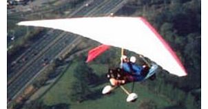 Enjoyan excitingride in a microlight and feel like a bird as you soar through the sky. This 20-30 minute flight is guaranteed to get you hooked on flying as your qualified and skilledinstructor guides the microlight through the air, and if they fe