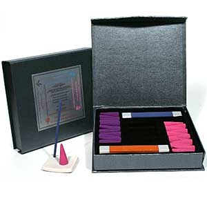 Multi - Fragranced Synergy Gift Set - this gift set which combines incense sticks, square tealight