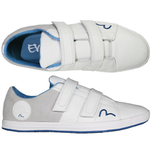 A casual trainer style from Evisu. With twin Velcro straps, embroider branding and a fish inspired d