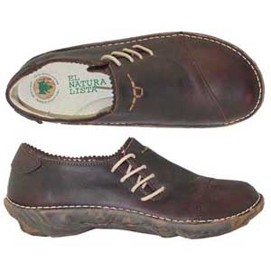 A modern style from El Natura Lista. Features lacing to the side and a 