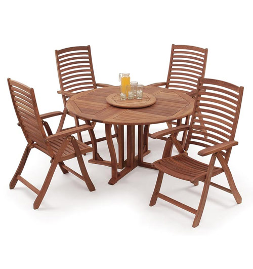Beautiful hardwood table and chairs set ideal for alfresco dining