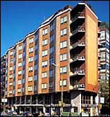 The Hotel Condor is located in the best commercial and residential district of Barcelona, the Via Au