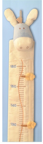 A delightful gift to welcome the newborn baby! A soft velour growth chart. Paco is the loveable