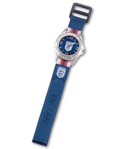 Quick release navy blue strap. Sunray blue dial. Matt silver colour case