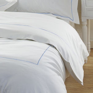 Made from unbleached, officially certified organic cotton, this luxurious bedlinen is kinder to our 