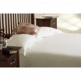 Made from unbleached, officially certified organic cotton, this luxurious bedlinen is kinder to our 