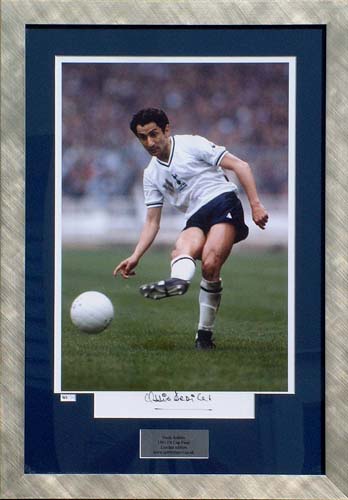 Unbranded Ossie Ardiles limited edition signed and framed presentation
