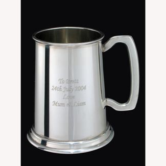 The tankard can be engraved with any message up to 50 characters. Ideal gift for best man  ushers