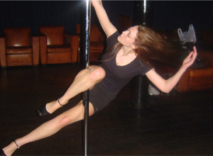 Unbranded Pole dancing session (for two)