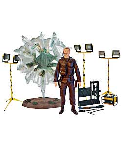 This playset includes an electronic Time Anomaly; featuring light and sound FX. It also has lenticul