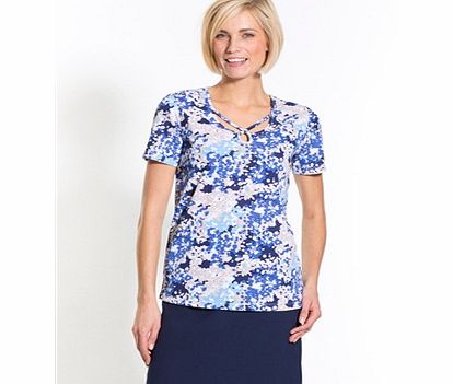 The Fancy straps add a gorgeous touch to the round neckline on this T-shirt. The T shirt has Side slits and Short sleeves. 100% polyester crêpe. Machine washable. Length: approx. 25 1/2in. (65cm).