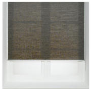 A chocolate colour raffia roller blind from the Highstyle range. This blind offers a smooth winding 