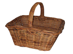 Flaunt your style down at the shops with this practical and elegant rattan market basket