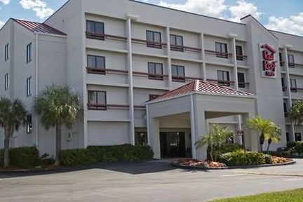Unbranded Red Roof Inn Miami