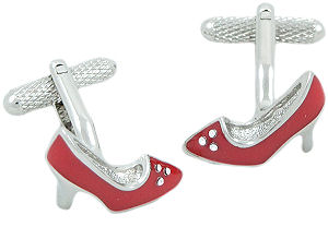 A fab pair of red shoe cufflinks, featuring diamante detail, to add that extra bit of sparkle to you