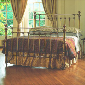 Relyon- Wellington Classic- 4FT 6&quot; Double- Hand Polished Bedstead