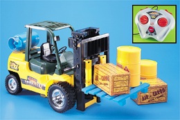 powerful action fork lift truck with playing accessories