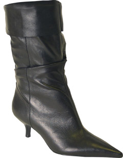 Leather calf-length boot with ruche detail. The Rigin boot has a pointed toe and a covered heel. Lin