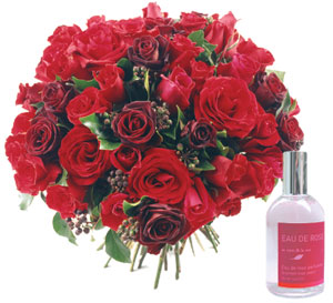 Roses and fragrances red 41 roses