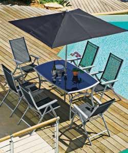 Size of table (H)71, (W)96, (D)152cm.Size of parasol (H)225, (D)272cm.Size of chair (H)76/104, (W)56