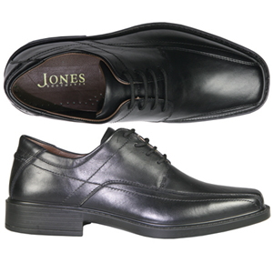A 4 eyelet Derby shoe from Jones Bootmaker. A comfortable shoe with padded collar, tongue and insock