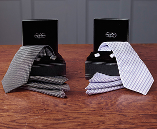 Unbranded Silk Tie, Cufflinks and Hanky Set