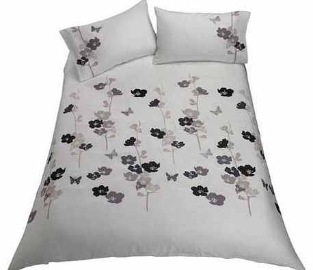 This pretty Sofia Duvet Cover Set brings a breath of fresh air to any bedroom. This duvet cover set includes a duvet cover and 2 pillowcases. Set includes 1 duvet cover and 2 pillowcases. Machine washable. Made from 100% polyester. Suitable for tumbl
