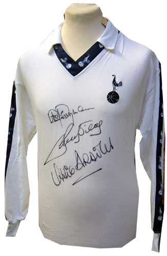 Unbranded Spurs shirt signed by Ardiles, Villa and Perryman