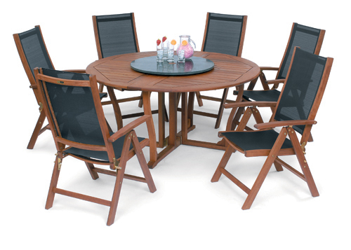 This elegant 1.5m table made from keruing hardwood is complemented by six wonderfully crafted chairs