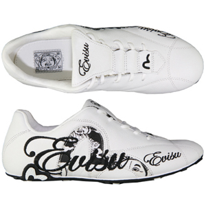 A trainer style from Evisu. With decorative design to the side and contrasting tramline stitching. A