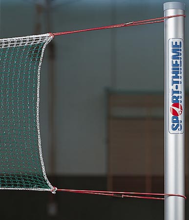 Top training net, equipped with a 50 cm long rubber cord on all 4 corners to enable quick assembly,