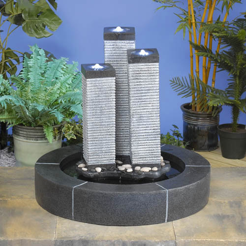 No Need for complicated plumbing or wiring. This self-contained Trio Ridged Columns water feature co