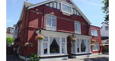 Rosscourt Guest House is an AA 4-star establishment dedicated to offering you a personal and friendly service throughout your stay. The superb location boasts a range of activities and places for you to discover, including award-winning beaches, loca