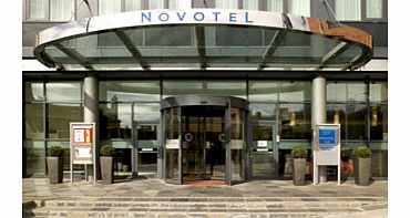 This two night family break at Novotel Edinburgh Centre is a great opportunity for you to explore the Scottish capital. This wonderful 4-star hotel is perfectly placed in the heart of the city, allowing easy access to an amazing selection of historic