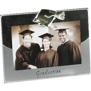 This lovely unique Graduation Two Tone Photo Frame makes a wonderful gift and the ideal place to dis