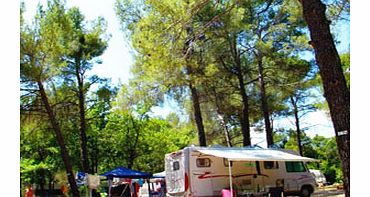 Nestling in a woodland location, Le Provencal is a beautiful campsite in Saint Maximin. Filled with a variety of facilities, you can look forward to the complete camping experience.. Take a relaxing dip in the outdoor pool while the kids play in the 