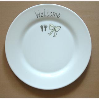 Signed and Sealed 27.5cm Welcome Plate. Friends and family write messages on the plate which can the